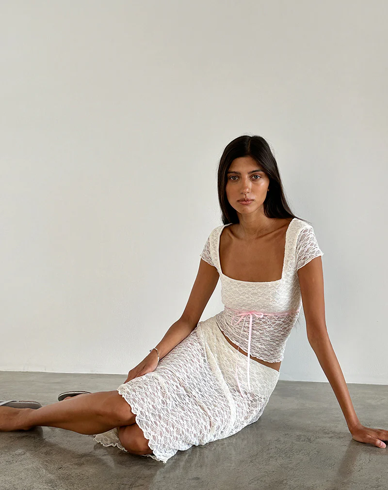 Sherine Lace Top in Cream with Pink Binding - Image 3