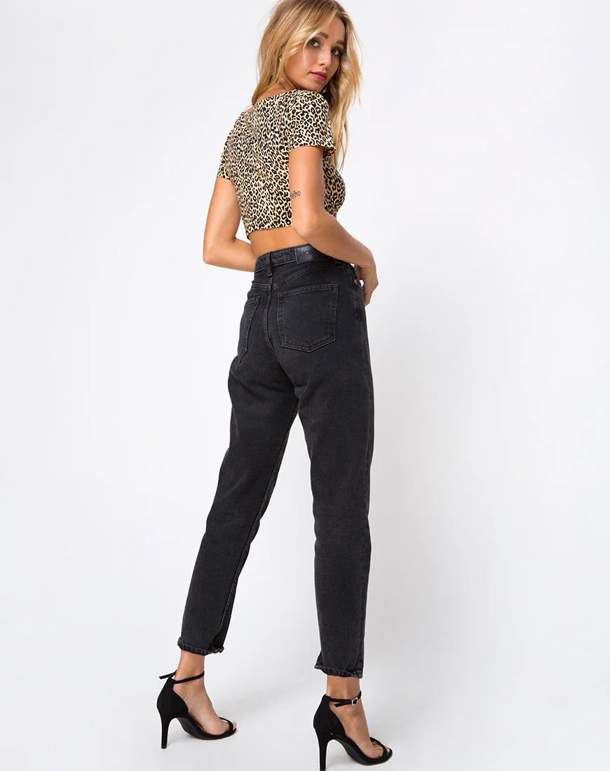 Shim Cutout Crop Top in Rar Leopard - Image 4