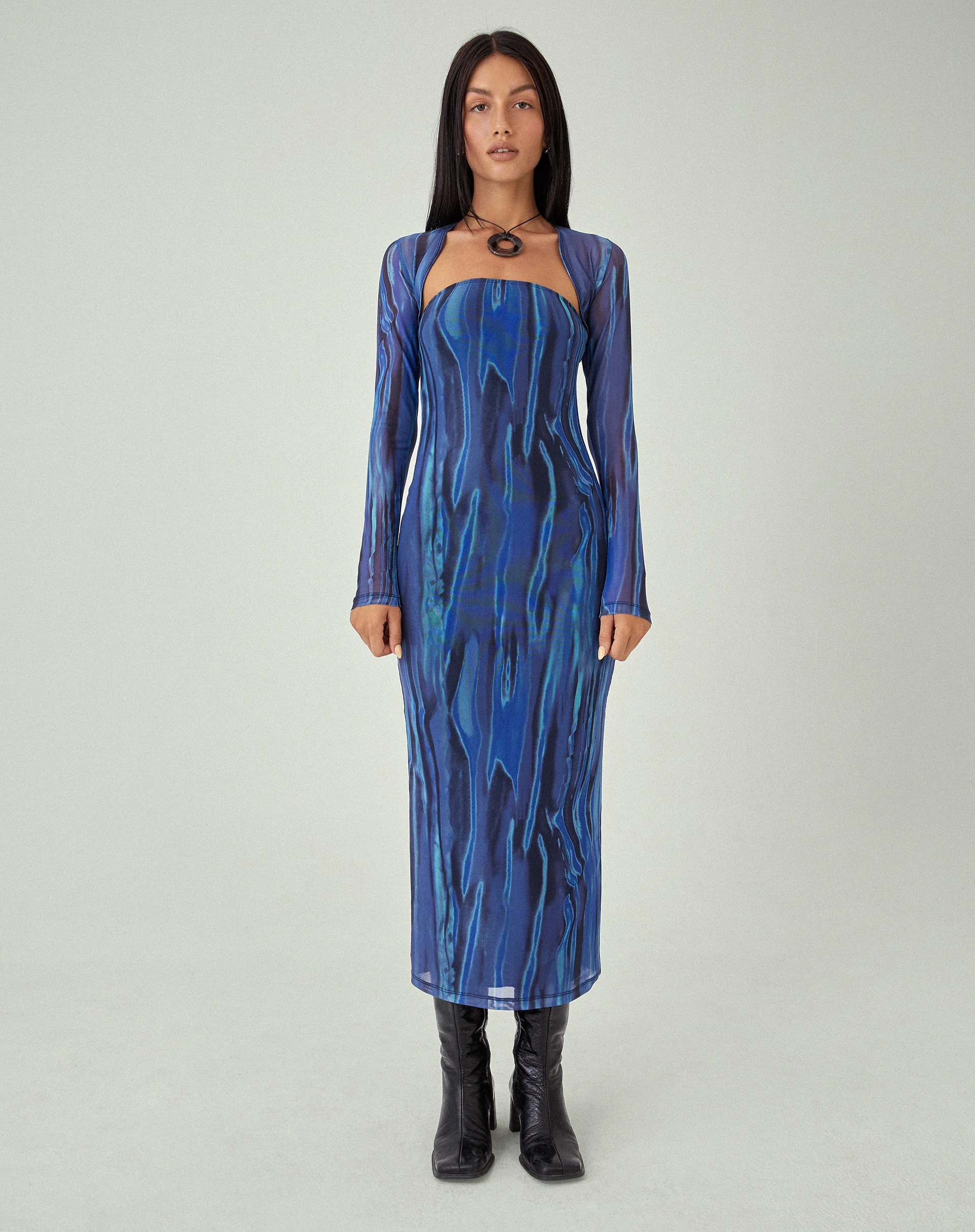 MOTEL X JACQUIE Shuro Midi Dress in Colour Bleed Blue - Image 3