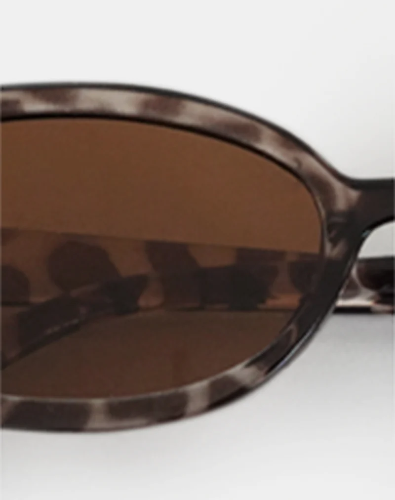 Silveta Sunglasses in Opaque Tortoise Shell - Image 4