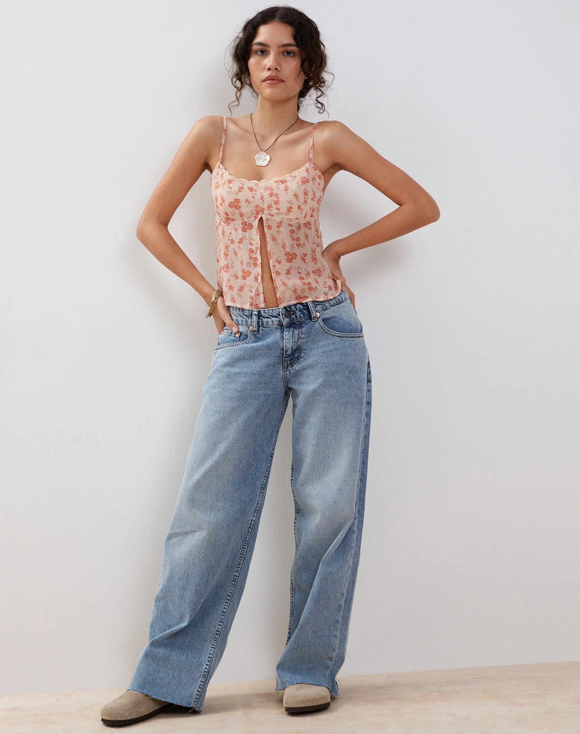 Slavina Cami Butterfly Top in Peach Cherry Blossom - Image 4