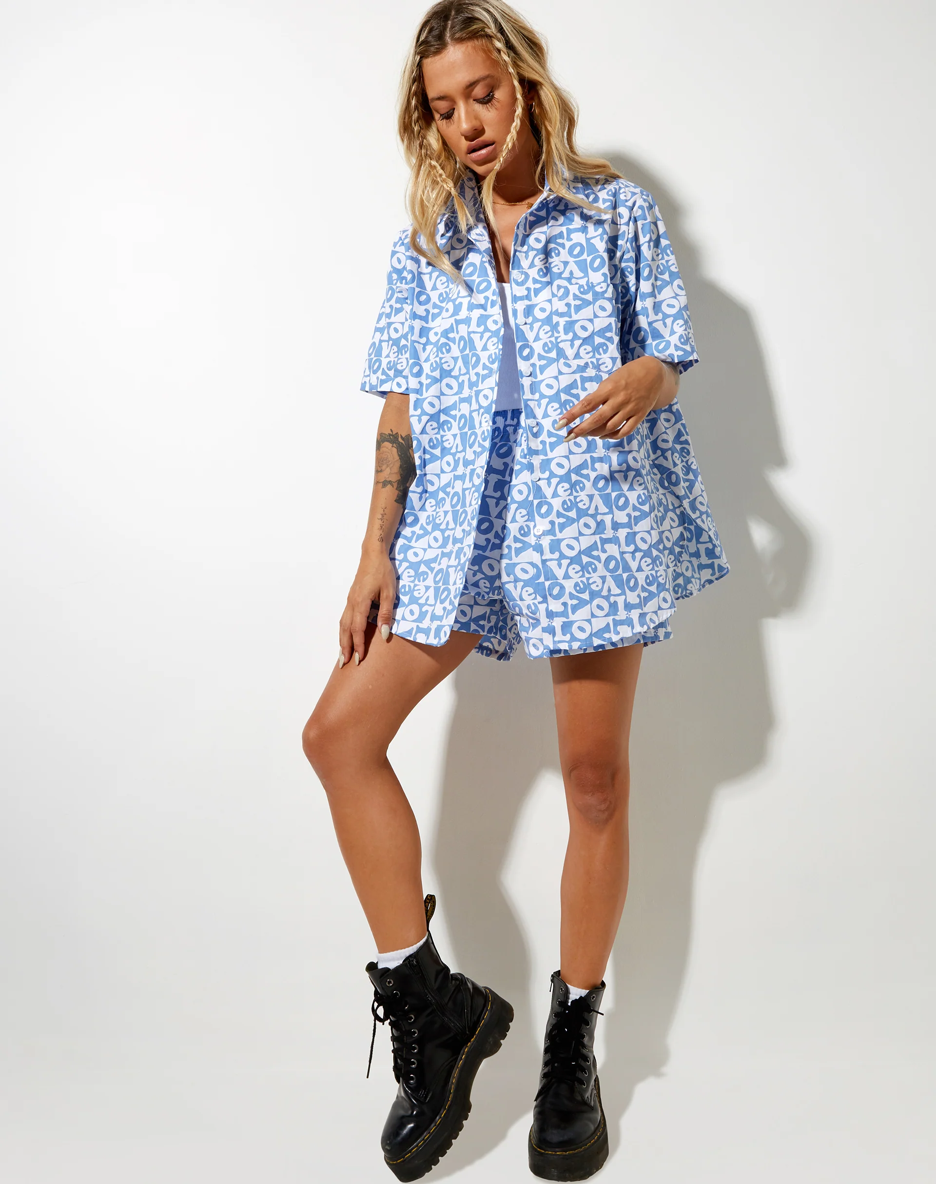 Smith Short Sleeve Shirt in Love Checker Blue - Image 5