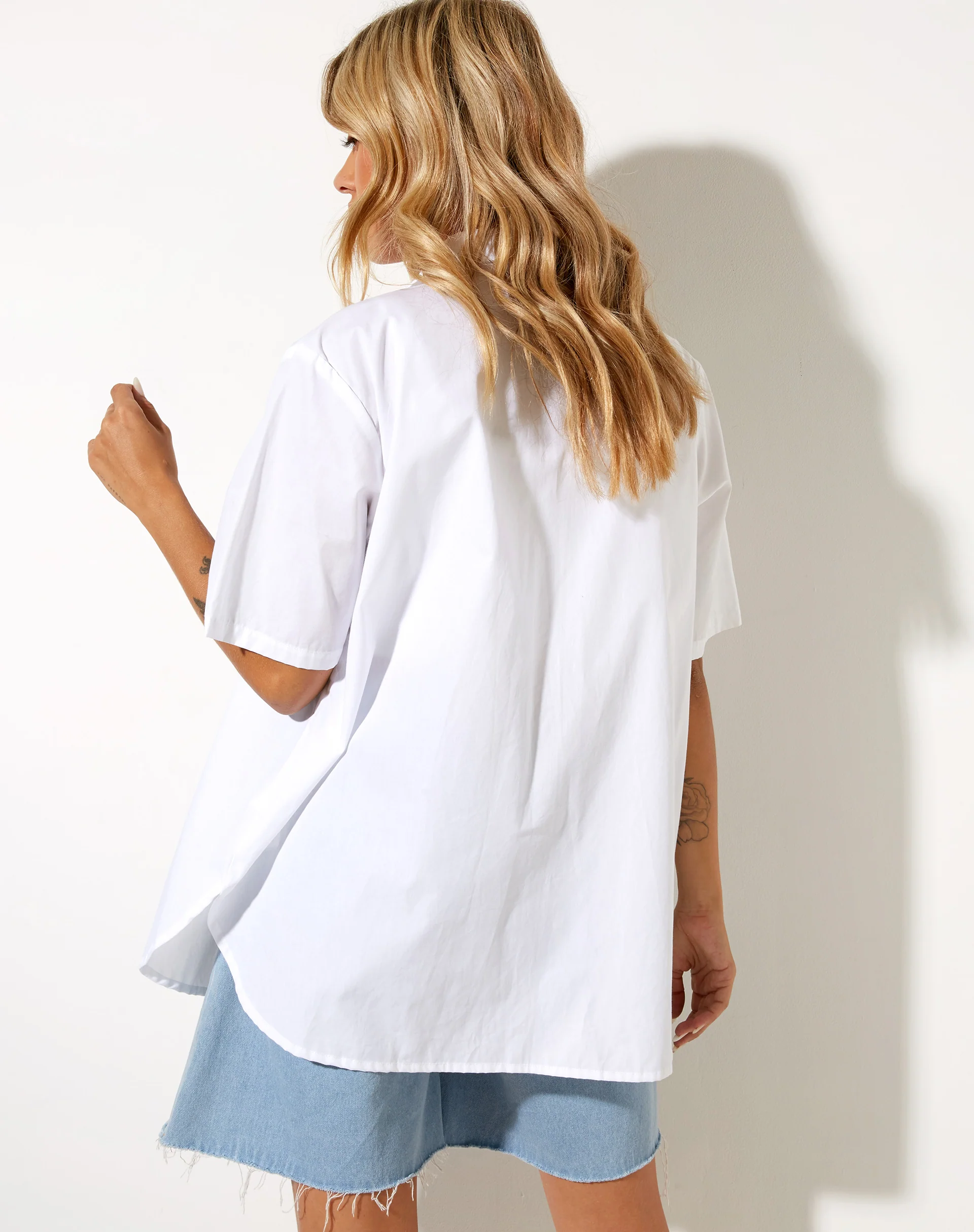 Smith Short Sleeve Shirt in Poplin White - Image 2