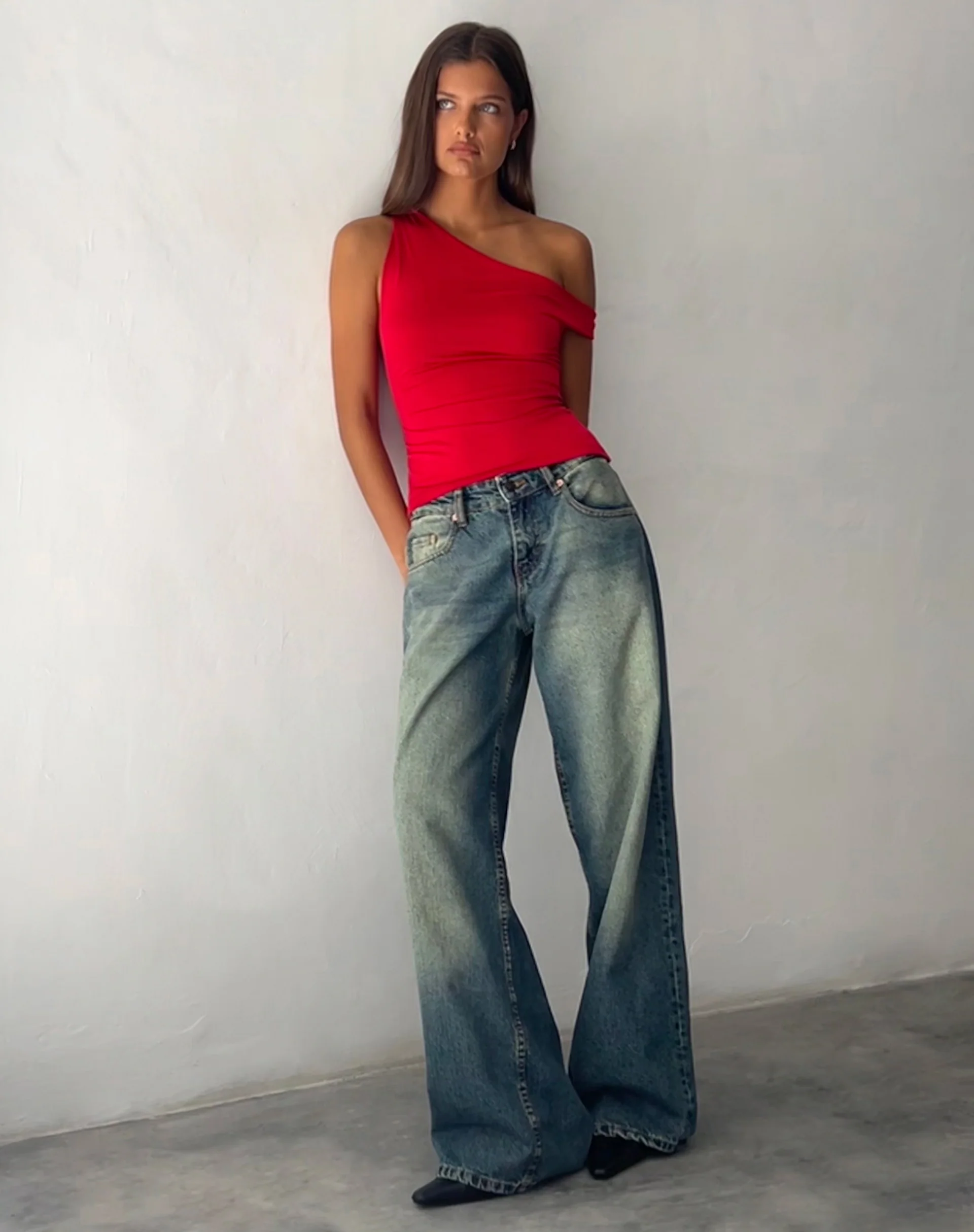 Sohan Twist Sleeve Top in Red - Image 2