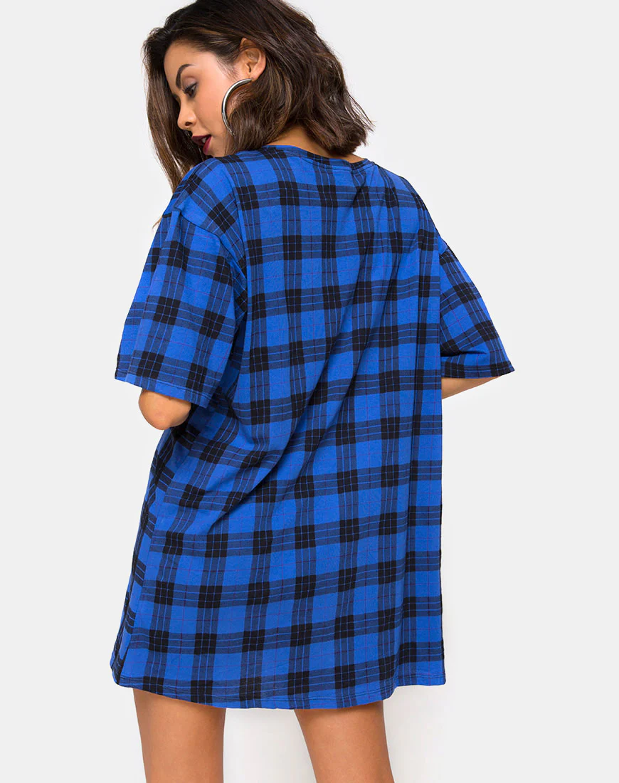 Sunny Kiss T Shirt Dress in Tartan Blue - Image 2