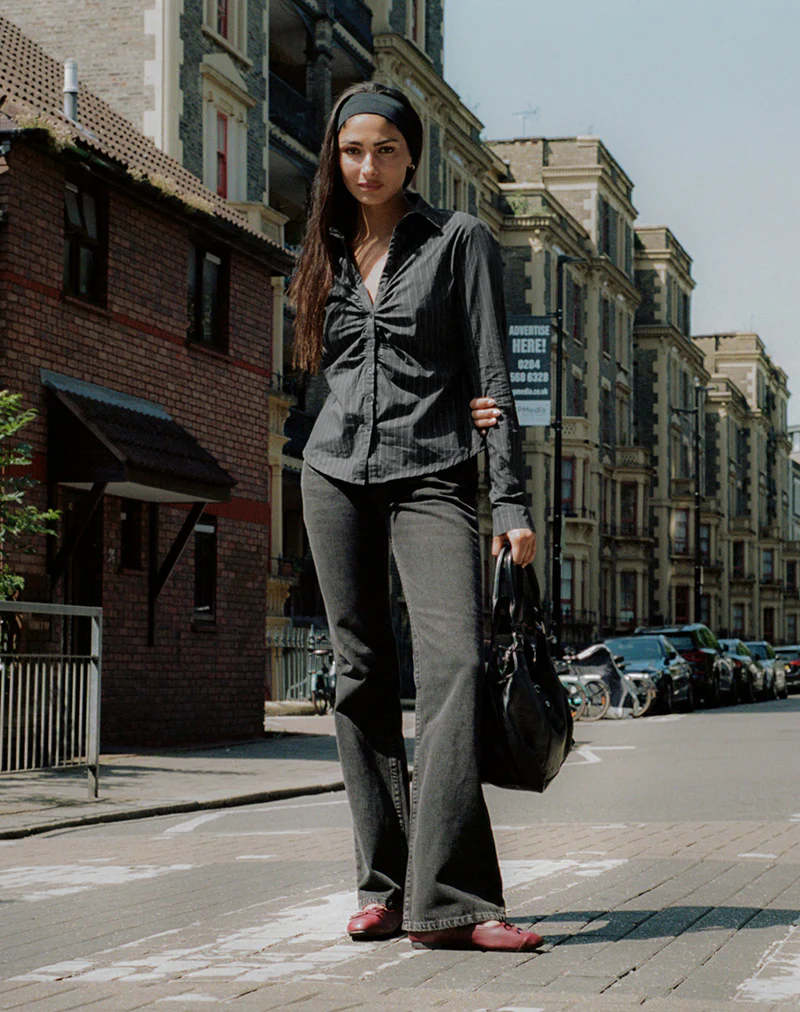 Tarsi Fitted Shirt in Mono Pinstripe Grey