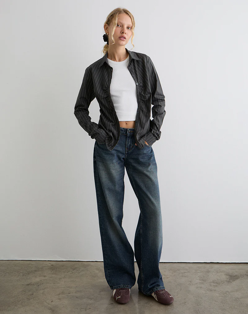 Tarsi Fitted Shirt in Mono Pinstripe Grey - Image 3