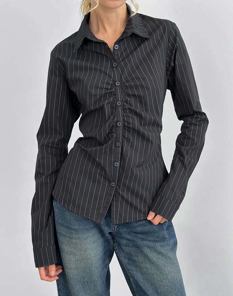Tarsi Fitted Shirt in Mono Pinstripe Grey - Image 4