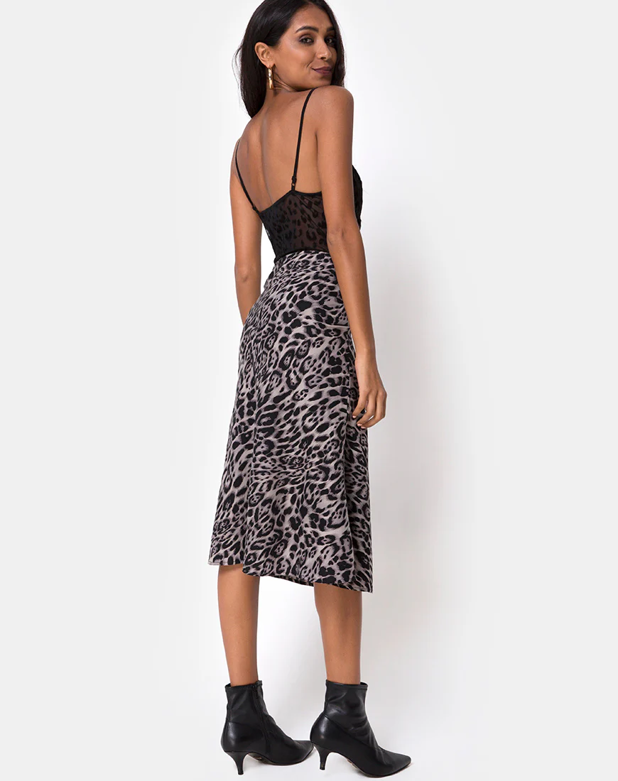 Tauri Midi Skirt in Leopard Grey - Image 4