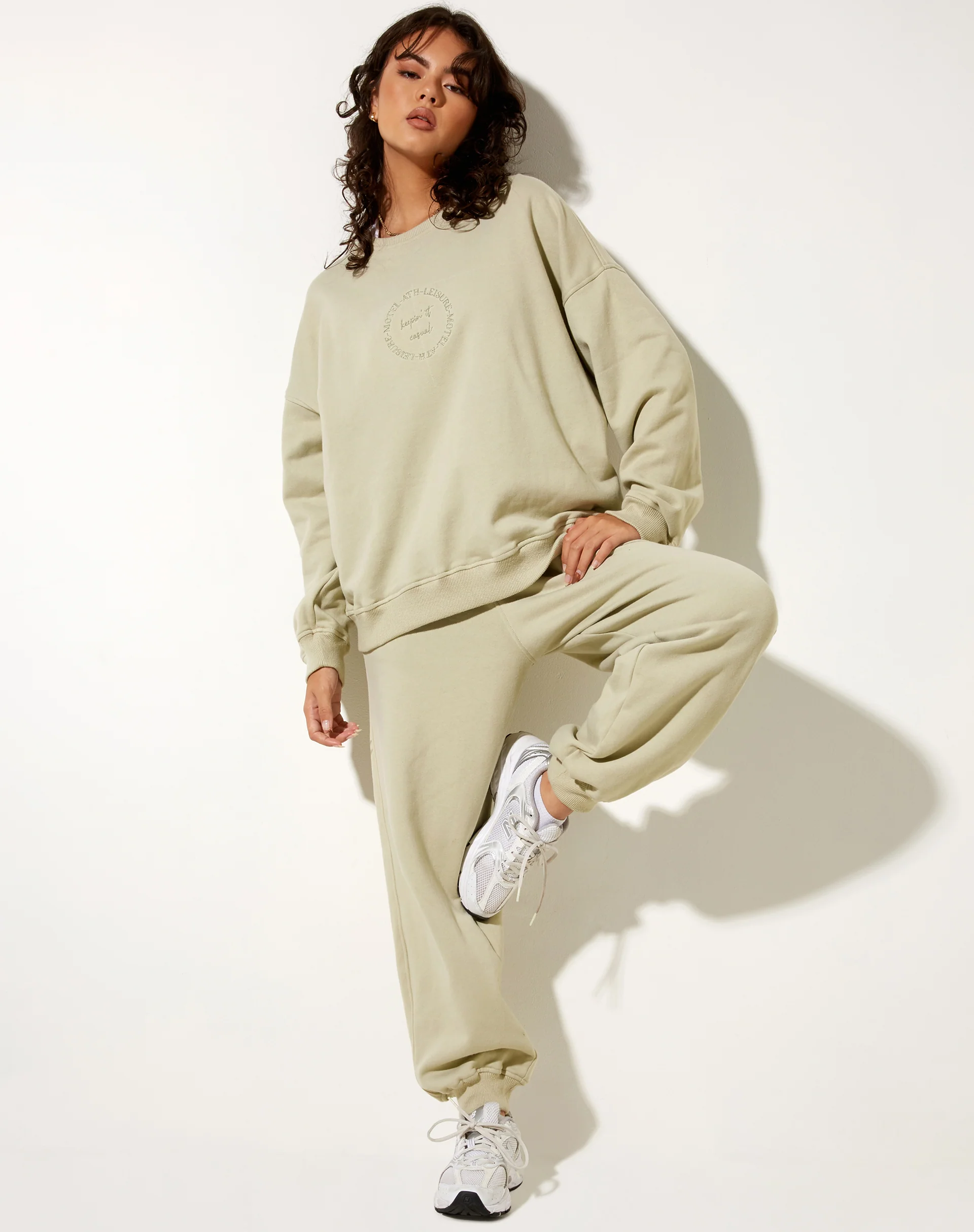 Ted Sweatshirt in Pastel Green Keepin It Casual - Image 3