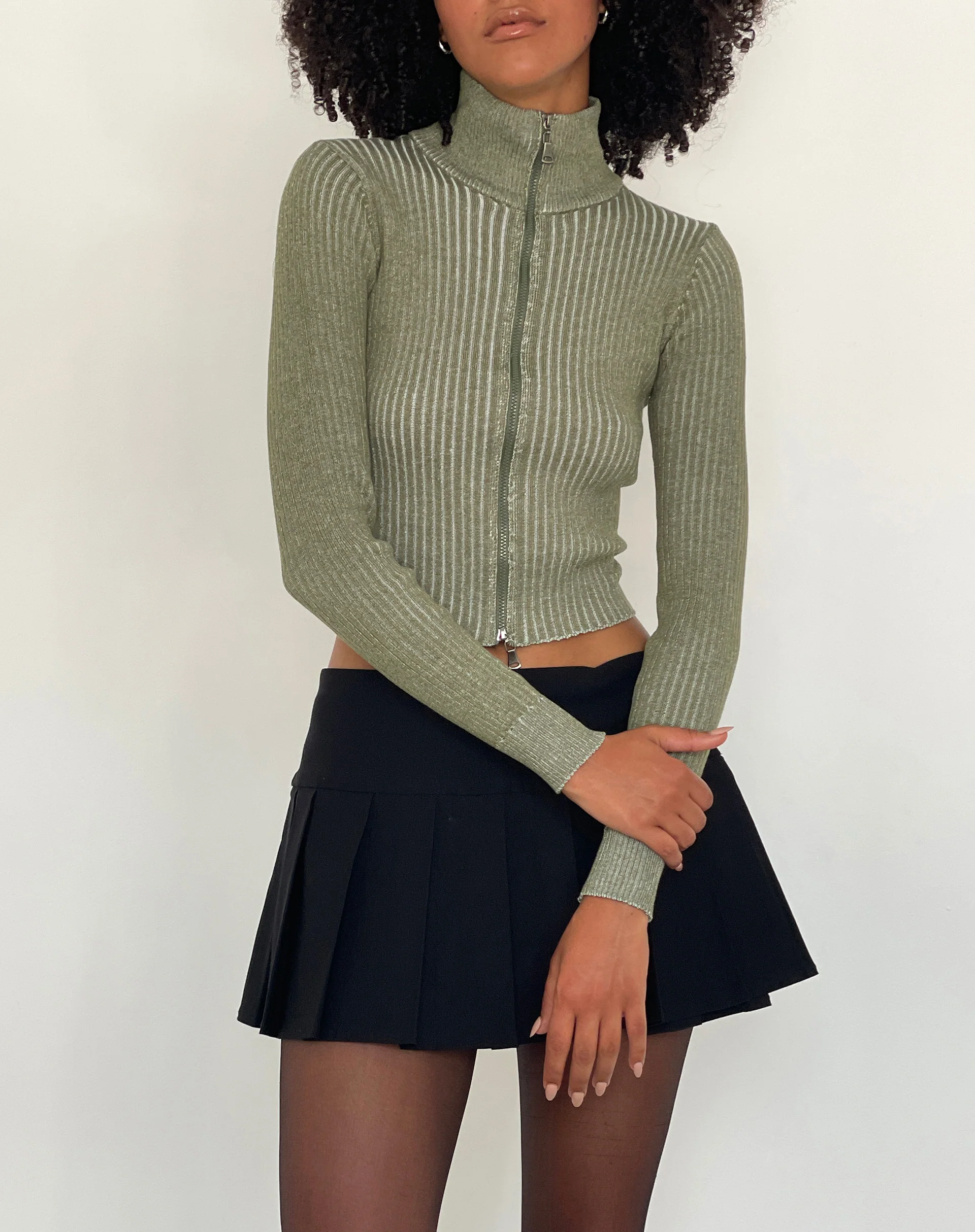 Tuzifa Cropped Jumper in Olive - Image 2