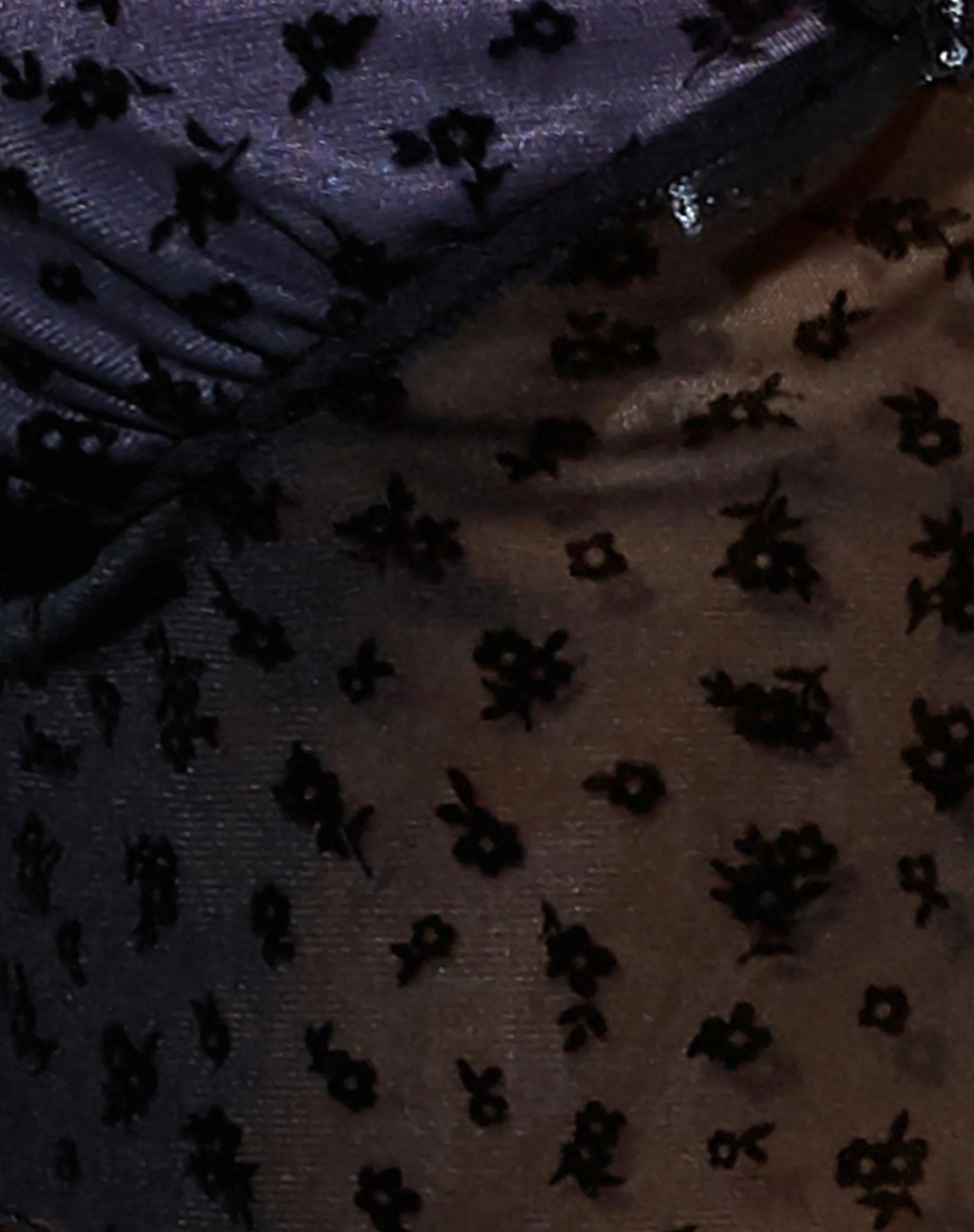 Vane Crop Top in Dainty Daisy Flock - Image 5