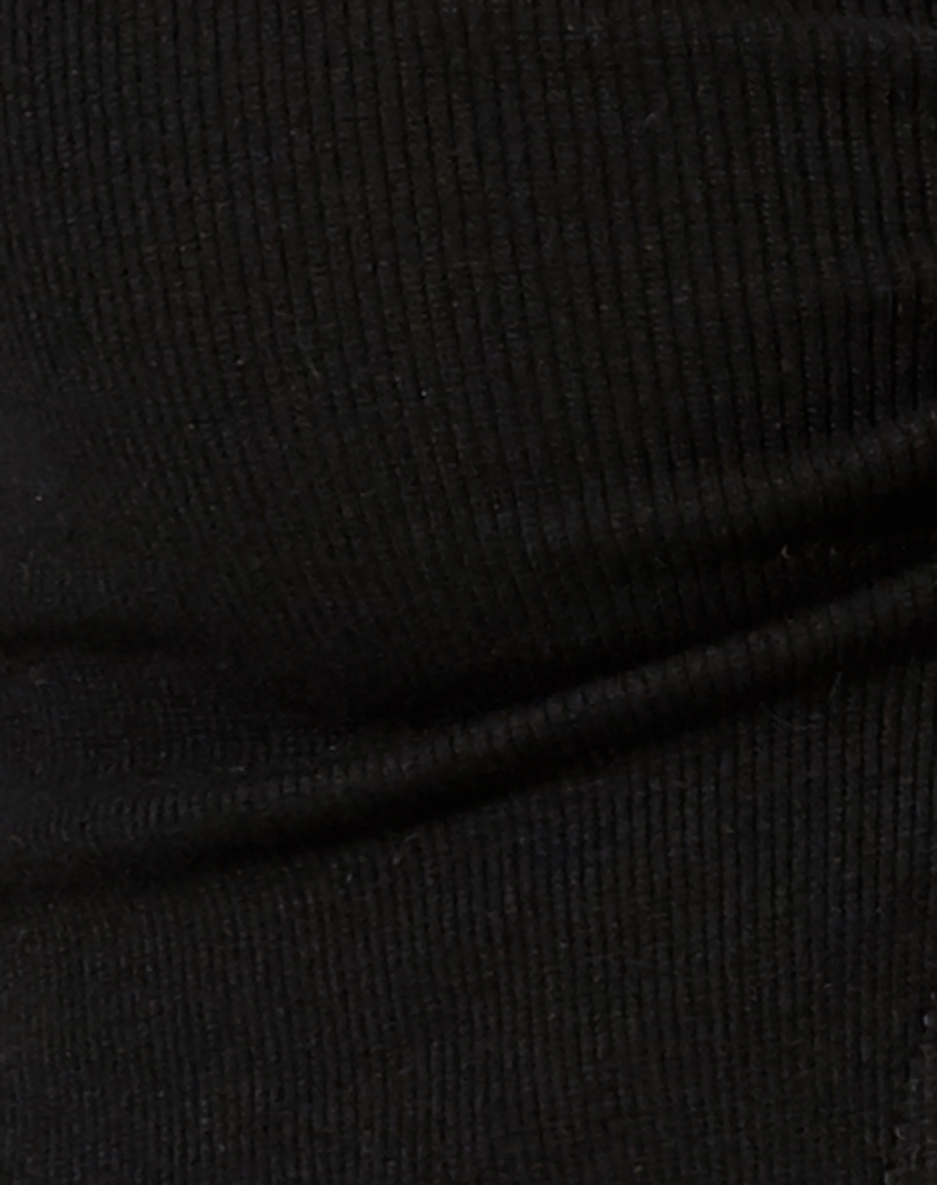 Venema Long Sleeve Top in Rib Black - Image 5