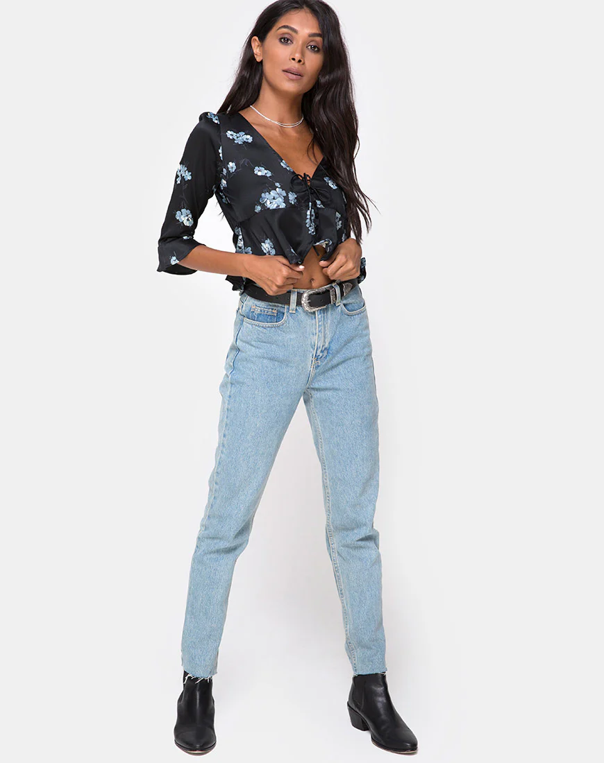 Vinequa Top in Satin Mono Flower Black - Image 3