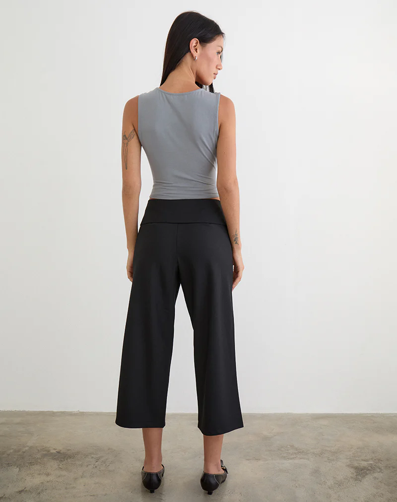 Wamari Capri Trouser in Tailoring Black - Image 3