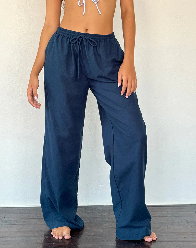 Wasic Wide Leg Trouser in Navy - Image 4