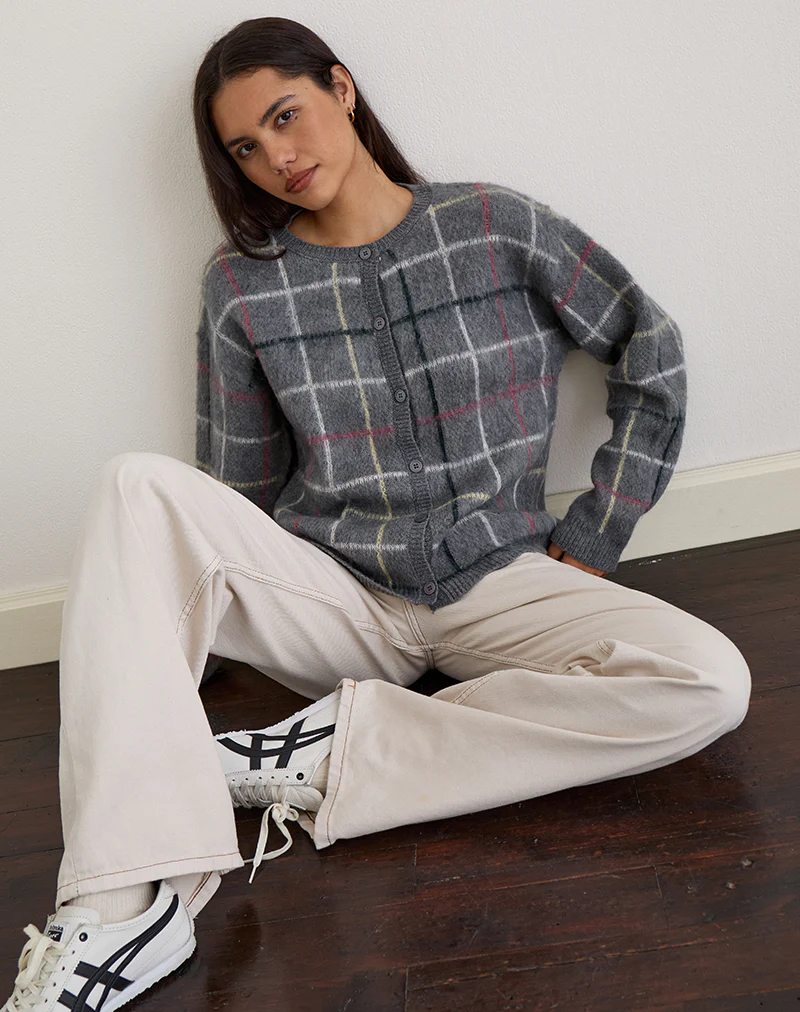 Wisola Cardigan in Knit Country Check Grey - Image 2