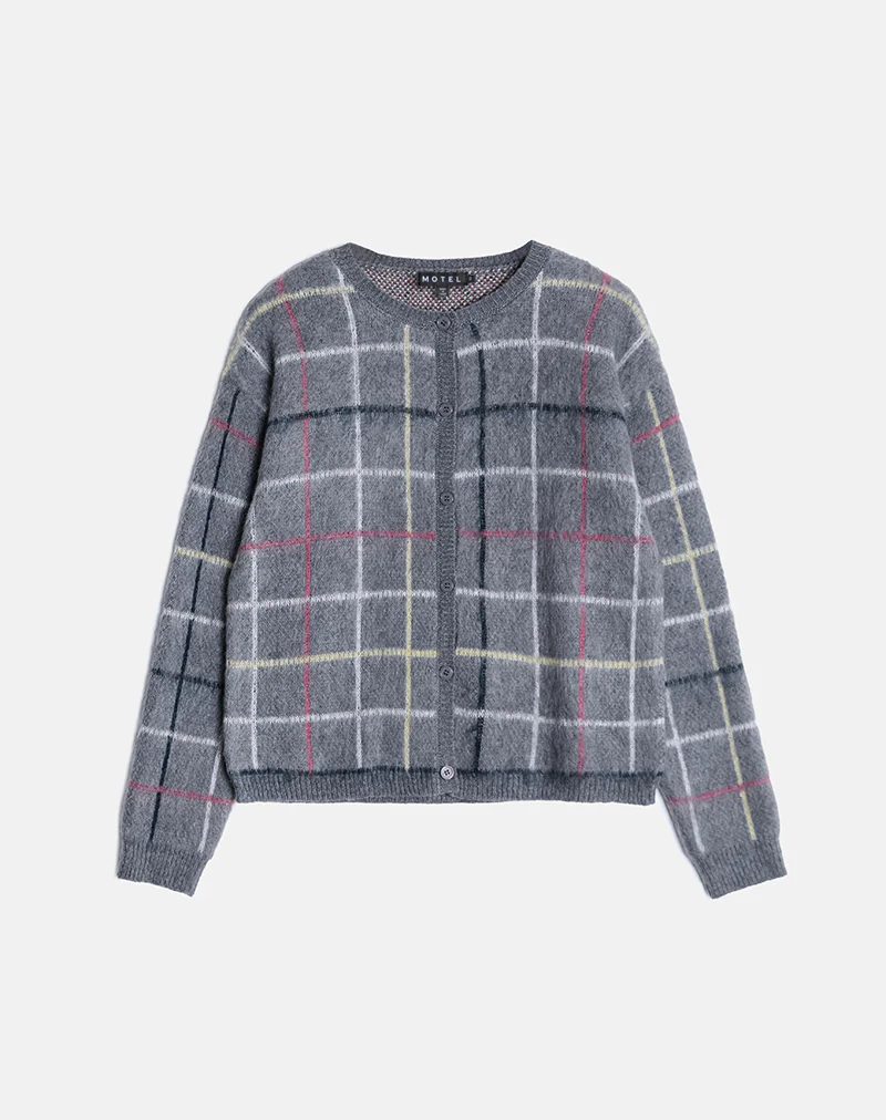 Wisola Cardigan in Knit Country Check Grey - Image 4