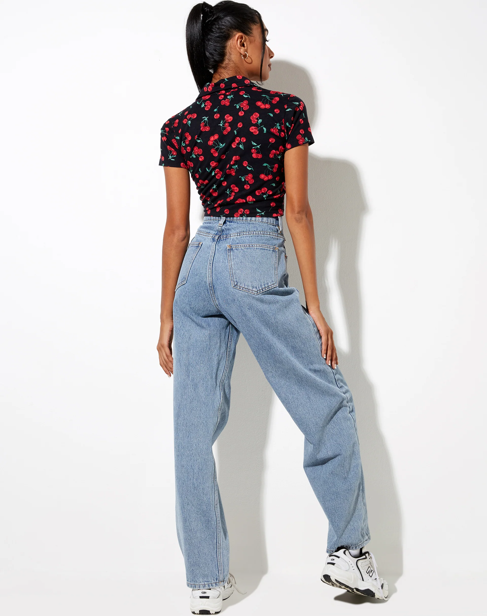 Wuma Shirt in Cherries Black - Image 3