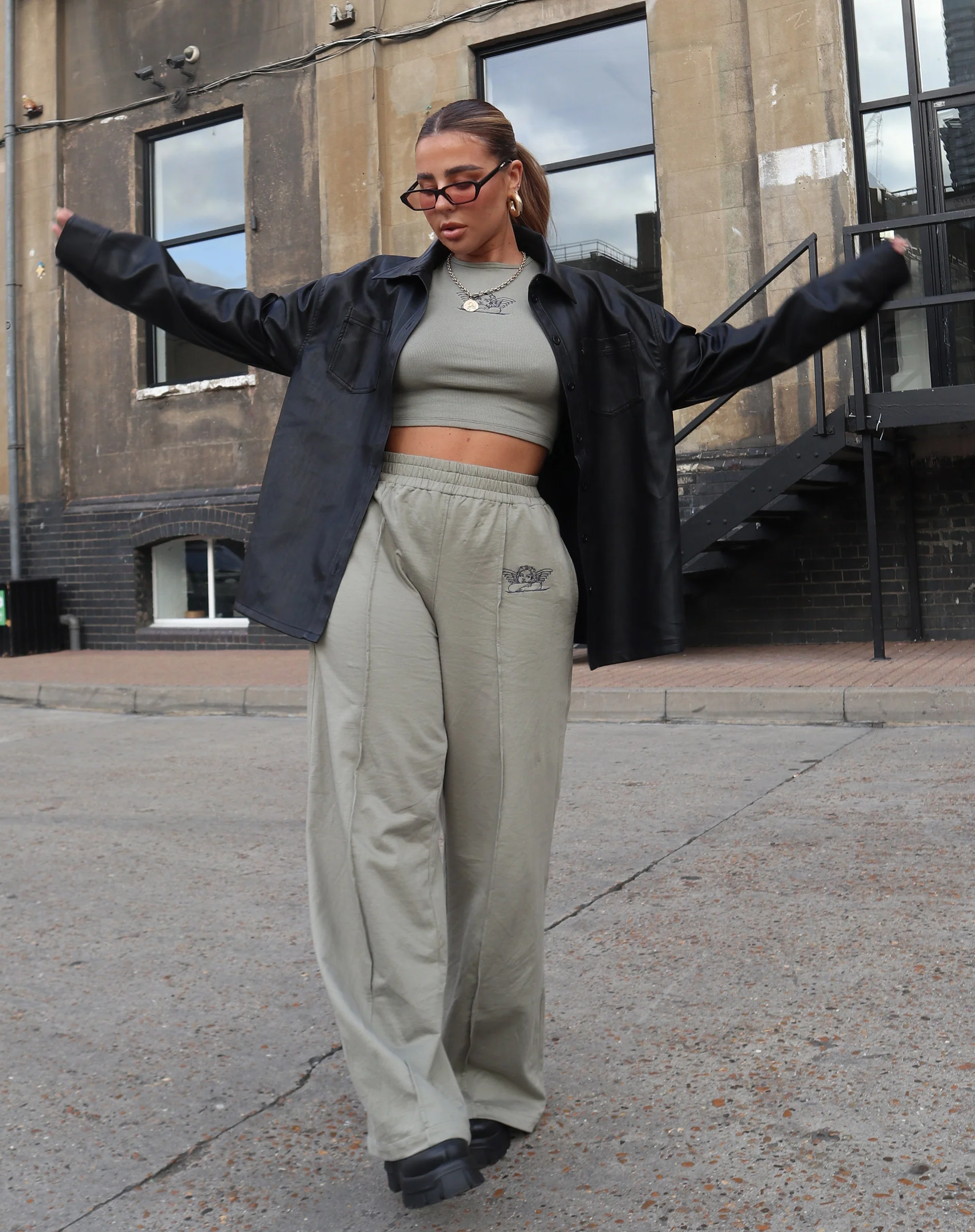 Wungu Trouser in Grey Sage Angelo Embro - Image 3