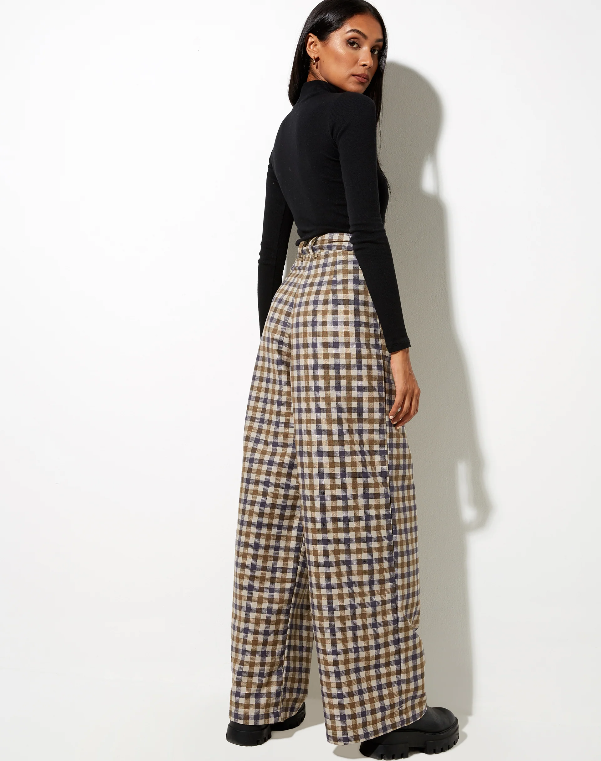 Yeva Trouser in 40's Check Tan - Image 5