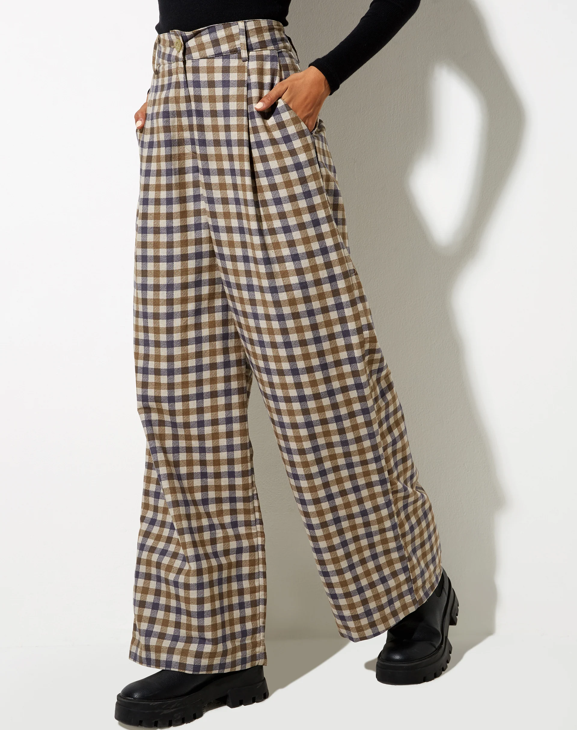 Yeva Trouser in 40's Check Tan - Image 6