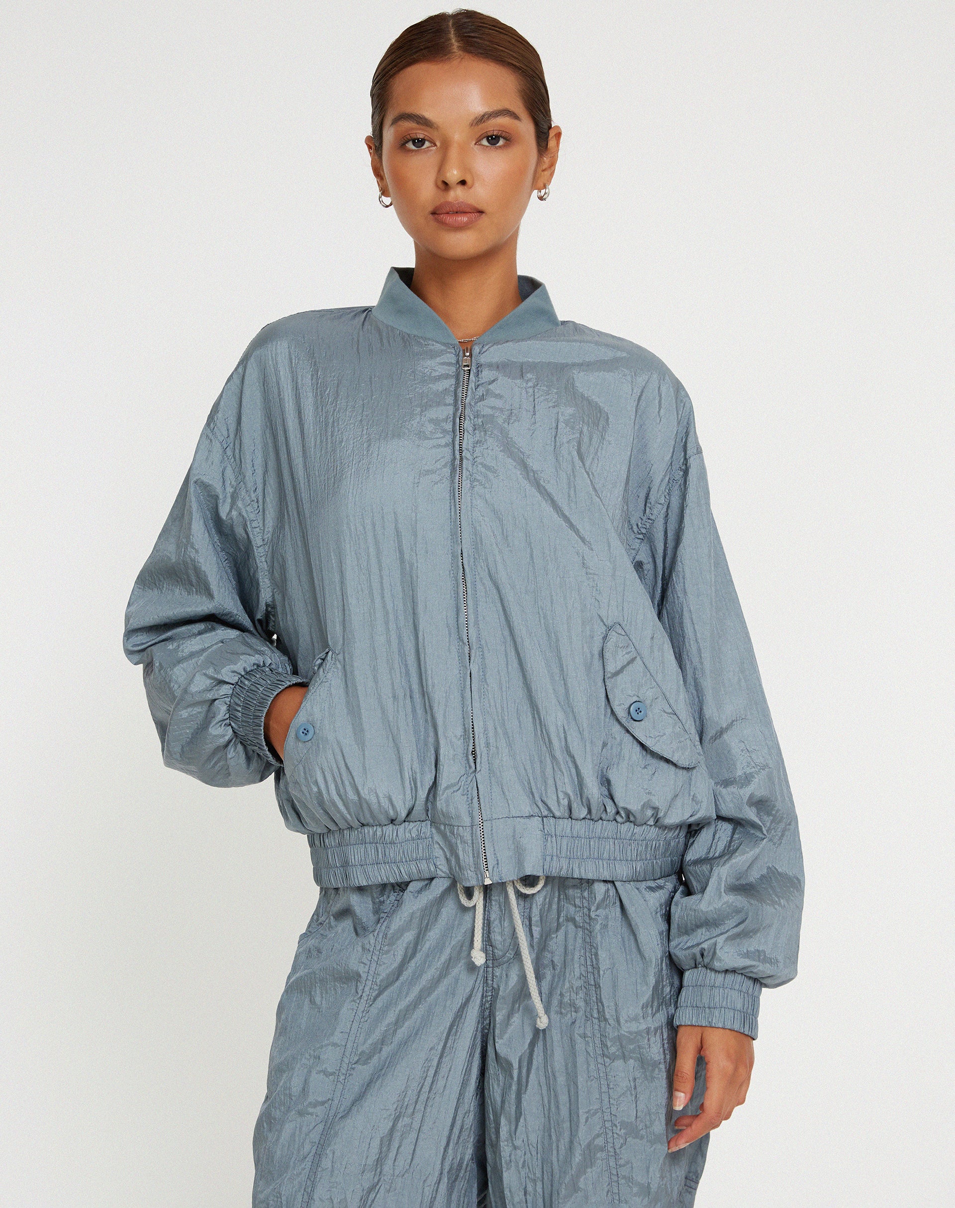 Yuu Shell Jacket in Silver - Image 6