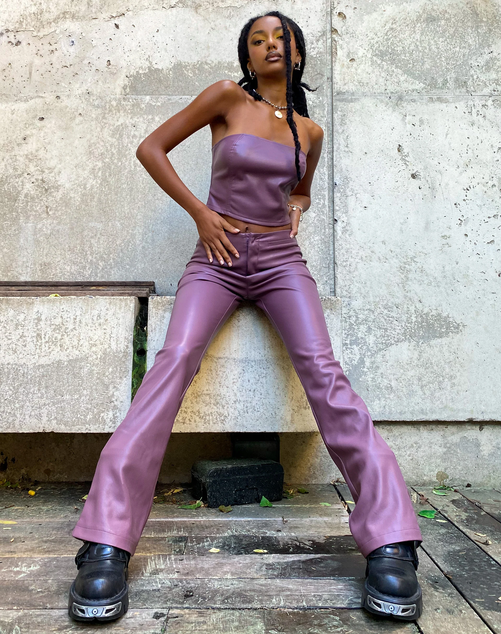 Zalor Flare Trouser in Pu Purple - Image 2
