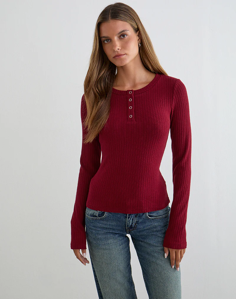 Zinta Long Sleeve Button Up Top in Rib Knit Dark Maroon - Image 4